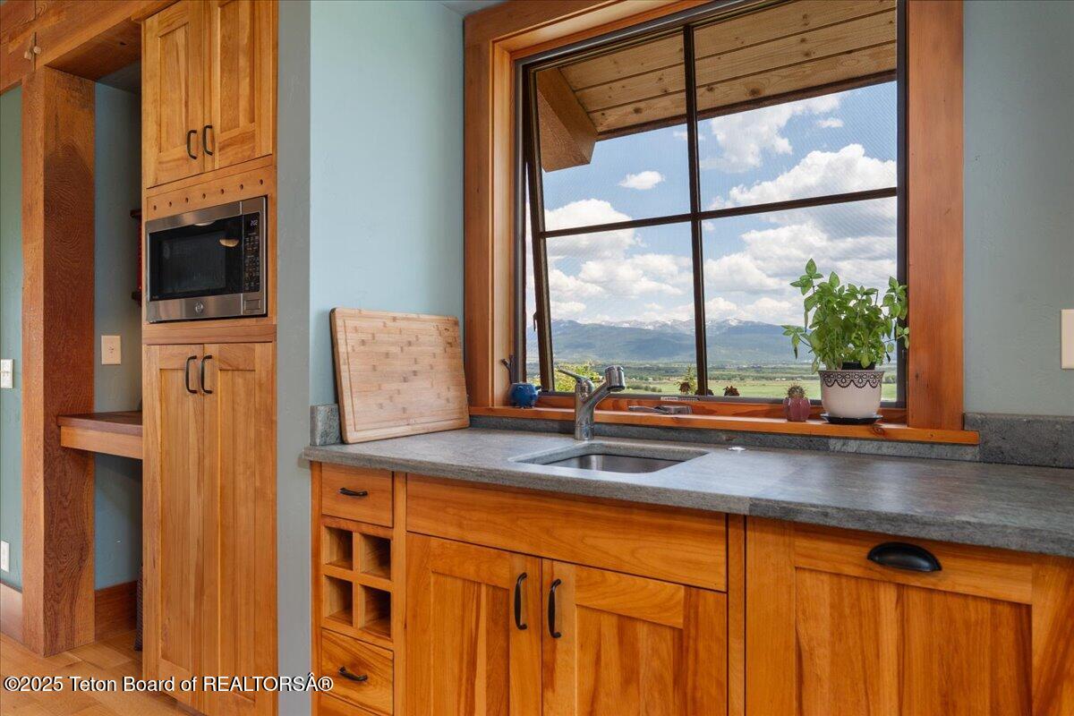 5248 South 4500 West Victor, ID 83455 - Photo 20 of 97 Kithcen Window View