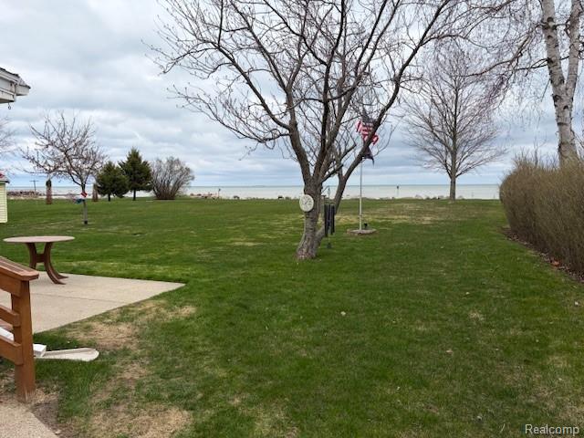 2904 North Lakeshore Road Port Hope, MI 48468 - Photo 9 of 31