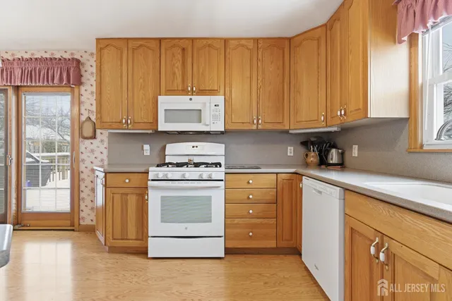 $625,000 | 90 Coolidge Avenue, Carteret, NJ 07008