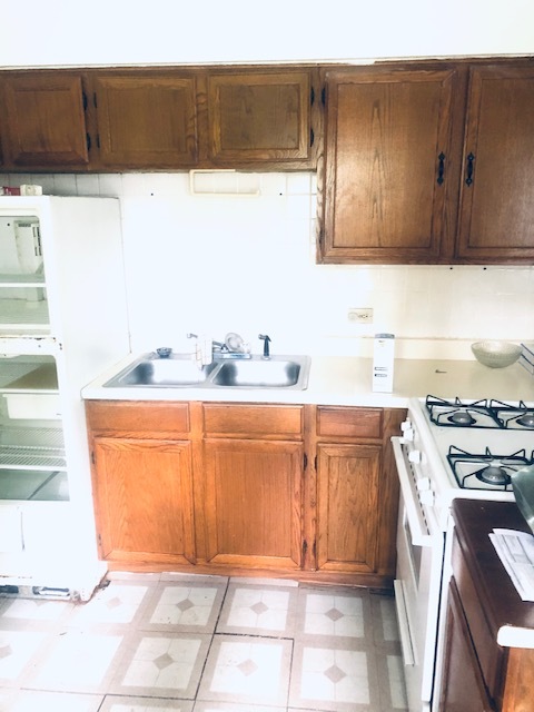 173 East 151st Street Harvey, IL 60426 - Photo 3 of 7