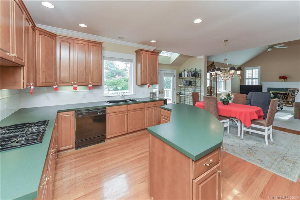 2307 Maynard Road Charlotte, NC 28270 - Photo 12 of 45 Gallery Image 12