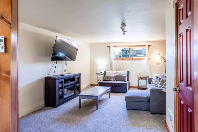 $525,000 | 211 4th Street, Dover, ID 83825