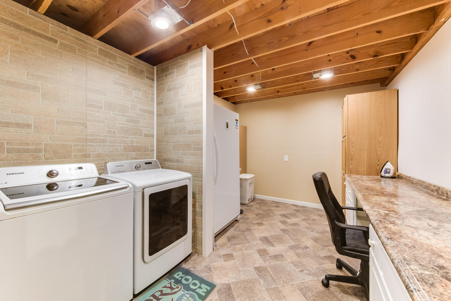 6734 Water Acres Road Harrison, TN 37341 - Photo 22 of 28 Laundry Room 2
