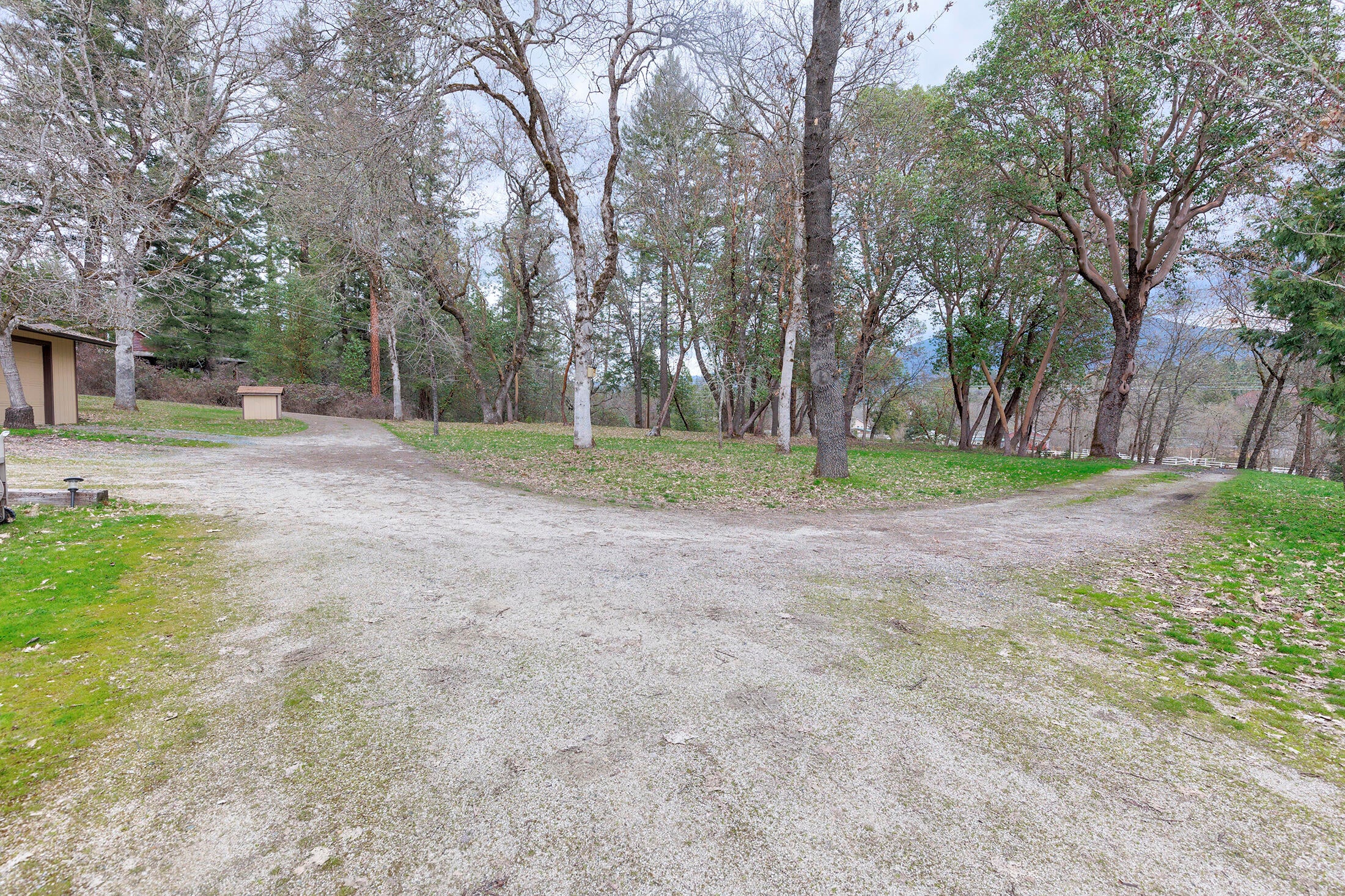 1678 Russell Road Merlin, OR 97532 - Photo 60 of 65 0R1A2677_78_79_80_81