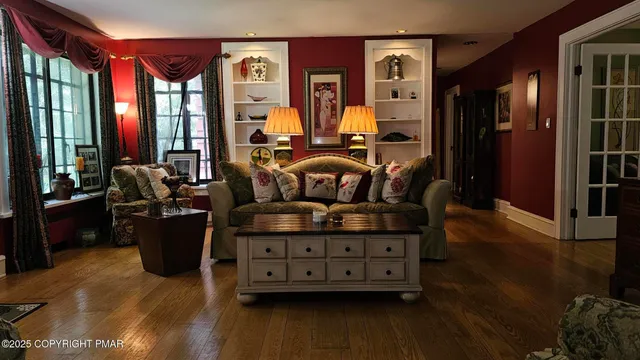 $479,900 | 455 Laurel Pine Road, Cresco, PA 18326