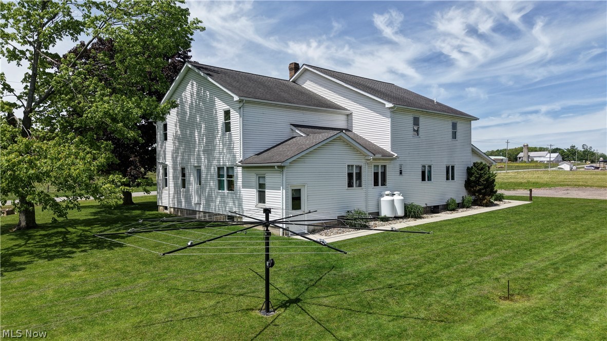 17031 Tavern Road Middlefield, OH 44062 - Photo 3 of 26