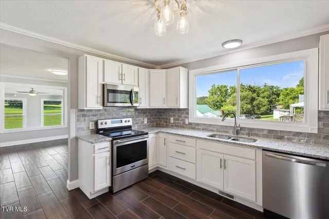 $334,900 | 16106 Lee Highway, Bristol, VA 24202