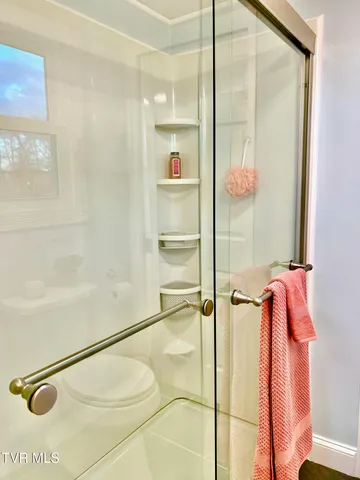 $334,900 | 16106 Lee Highway, Bristol, VA 24202