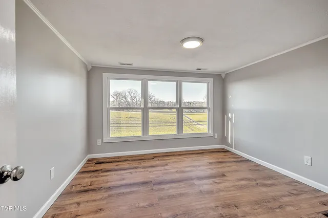 $334,900 | 16106 Lee Highway, Bristol, VA 24202