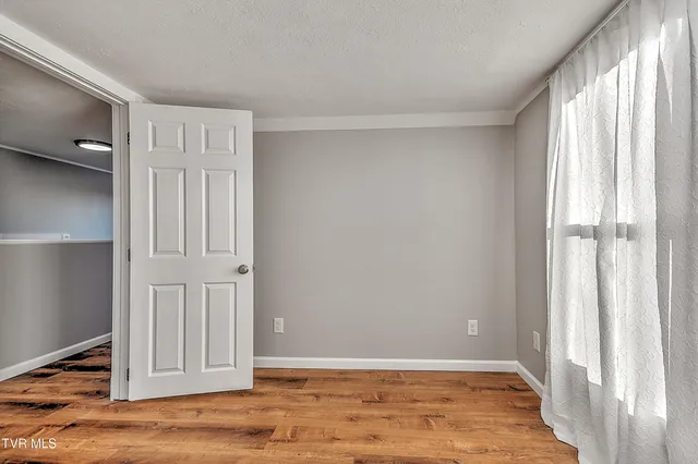 $334,900 | 16106 Lee Highway, Bristol, VA 24202