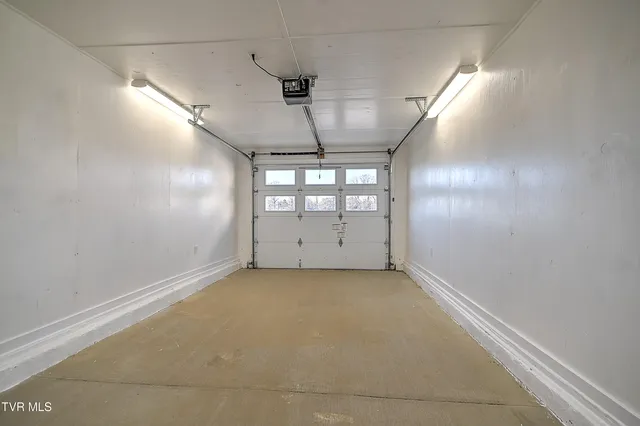 $334,900 | 16106 Lee Highway, Bristol, VA 24202