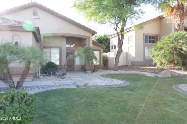 $2,550 | 16044 South 18th Avenue, Phoenix, AZ 85045