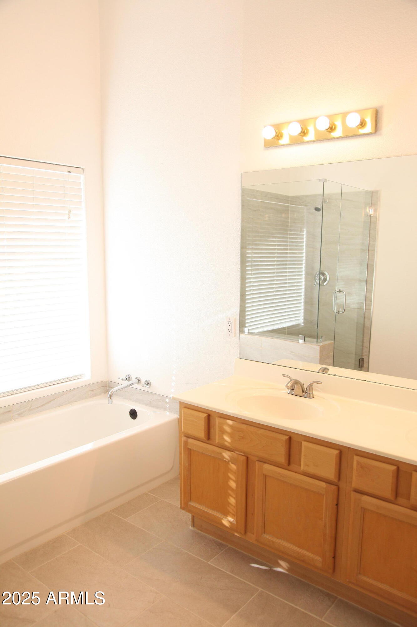 16044 South 18th Avenue Phoenix, AZ 85045 - Photo 11 of 24 IMG_6156