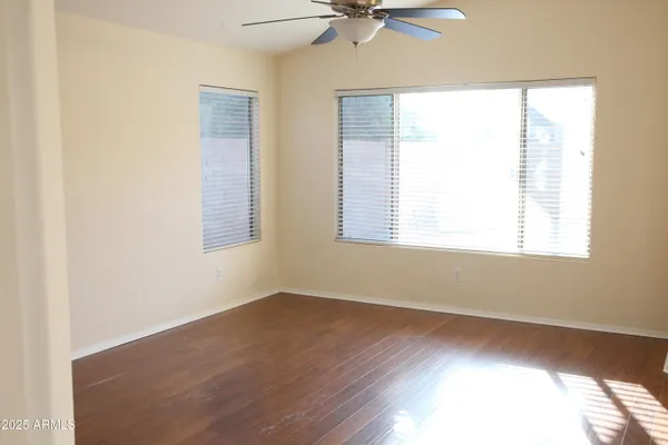 $2,550 | 16044 South 18th Avenue, Phoenix, AZ 85045