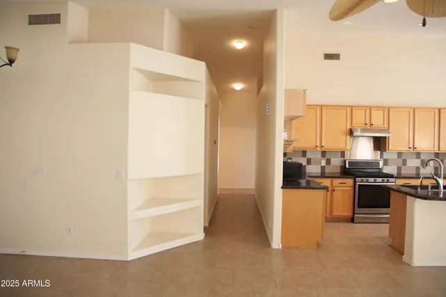 $2,550 | 16044 South 18th Avenue, Phoenix, AZ 85045