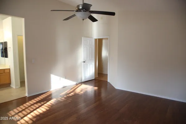 $2,550 | 16044 South 18th Avenue, Phoenix, AZ 85045