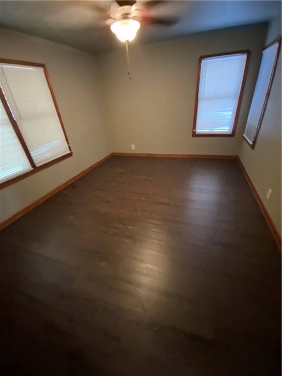 925 Stirman Street Corpus Christi, TX 78411 - Photo 13 of 16 a view of room with window and wooden floor