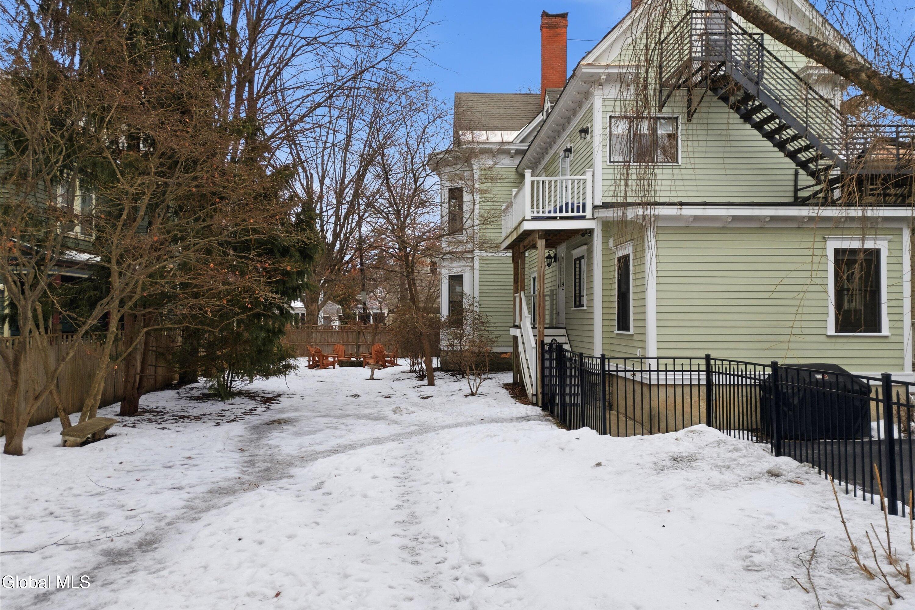 176 Spring Street Saratoga Springs, NY 12866 - Photo 28 of 41 176 Spring St