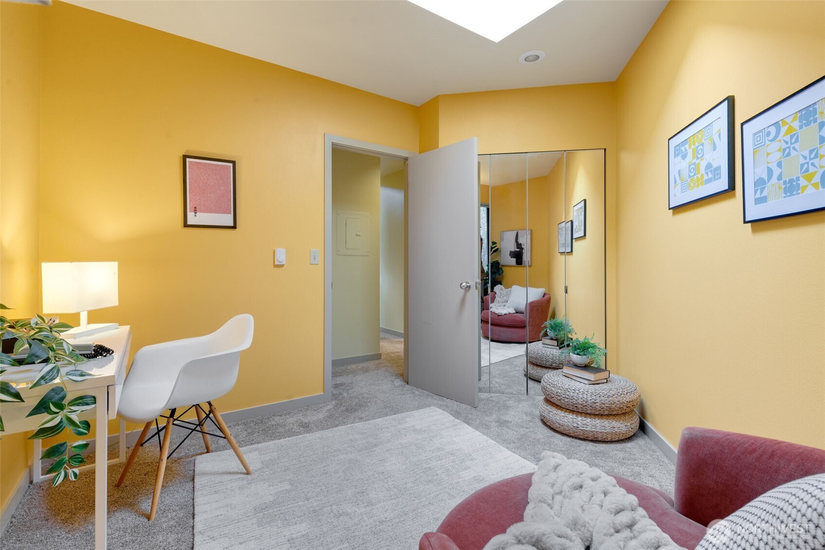 600 Malden Avenue East, Unit 304 Seattle, WA 98112 - Photo 19 of 27