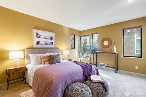 $650,000 | 600 Malden Avenue East, Unit 304, Seattle, WA 98112