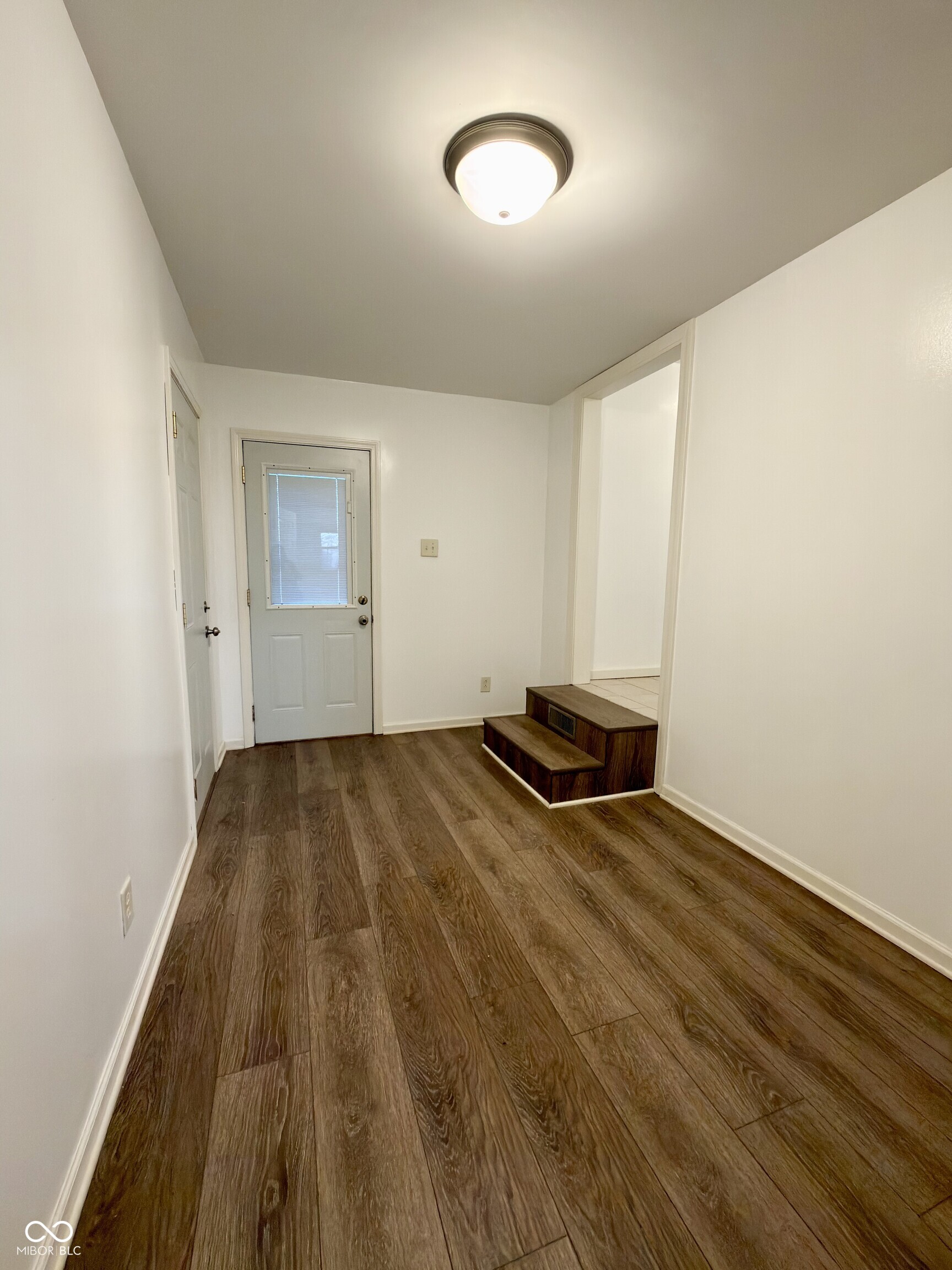 1870 West 200 South Columbus, IN 47201 - Photo 11 of 12