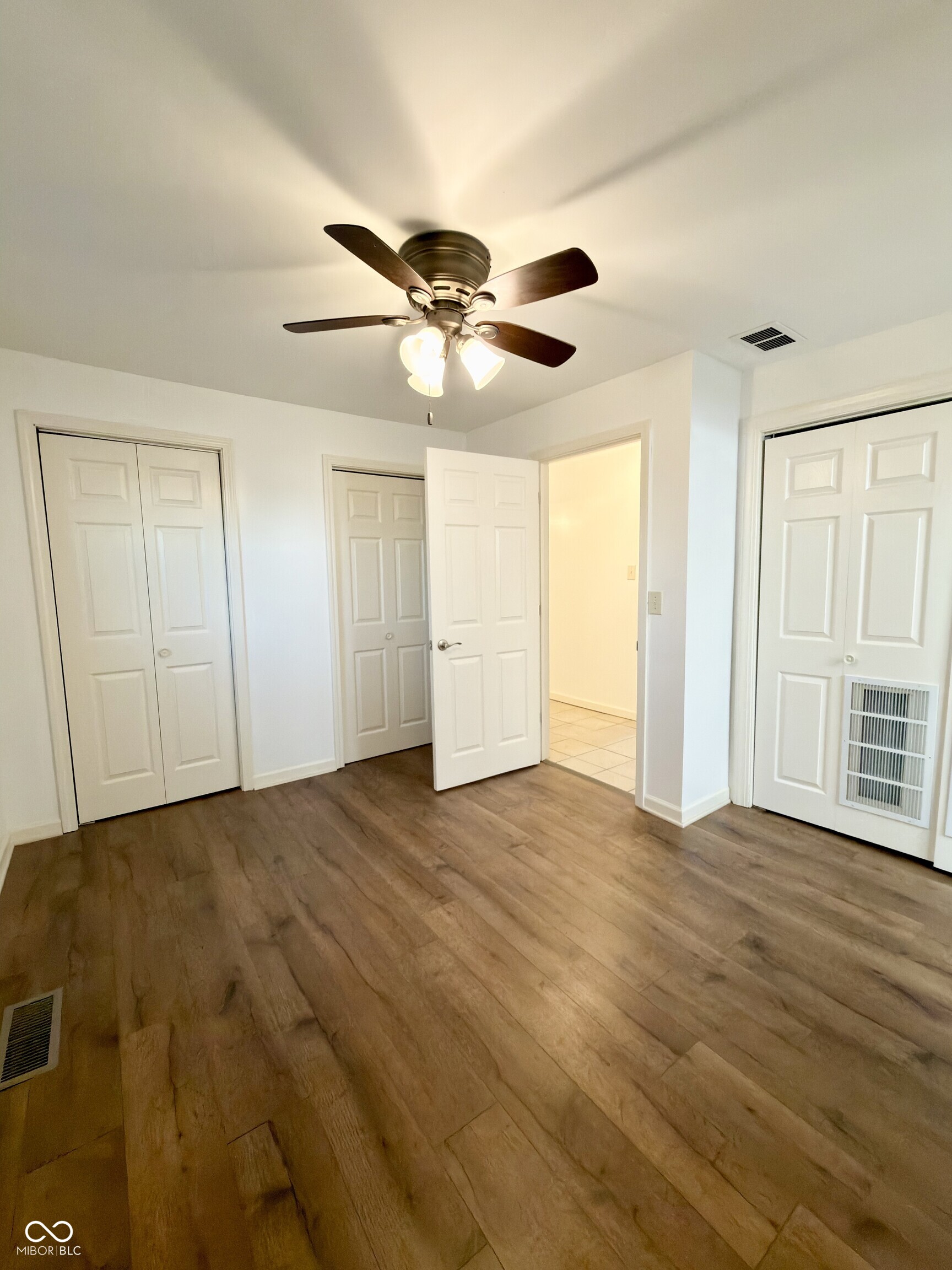 1870 West 200 South Columbus, IN 47201 - Photo 8 of 12