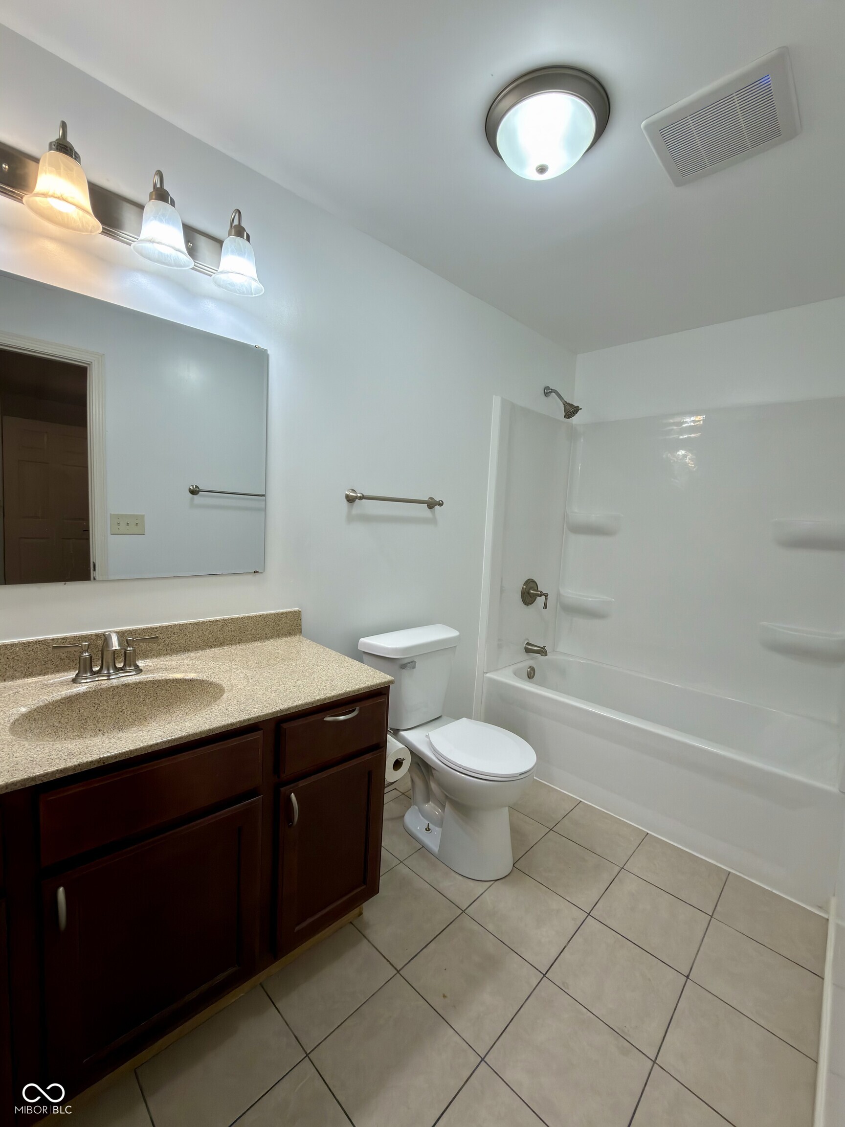 1870 West 200 South Columbus, IN 47201 - Photo 9 of 12