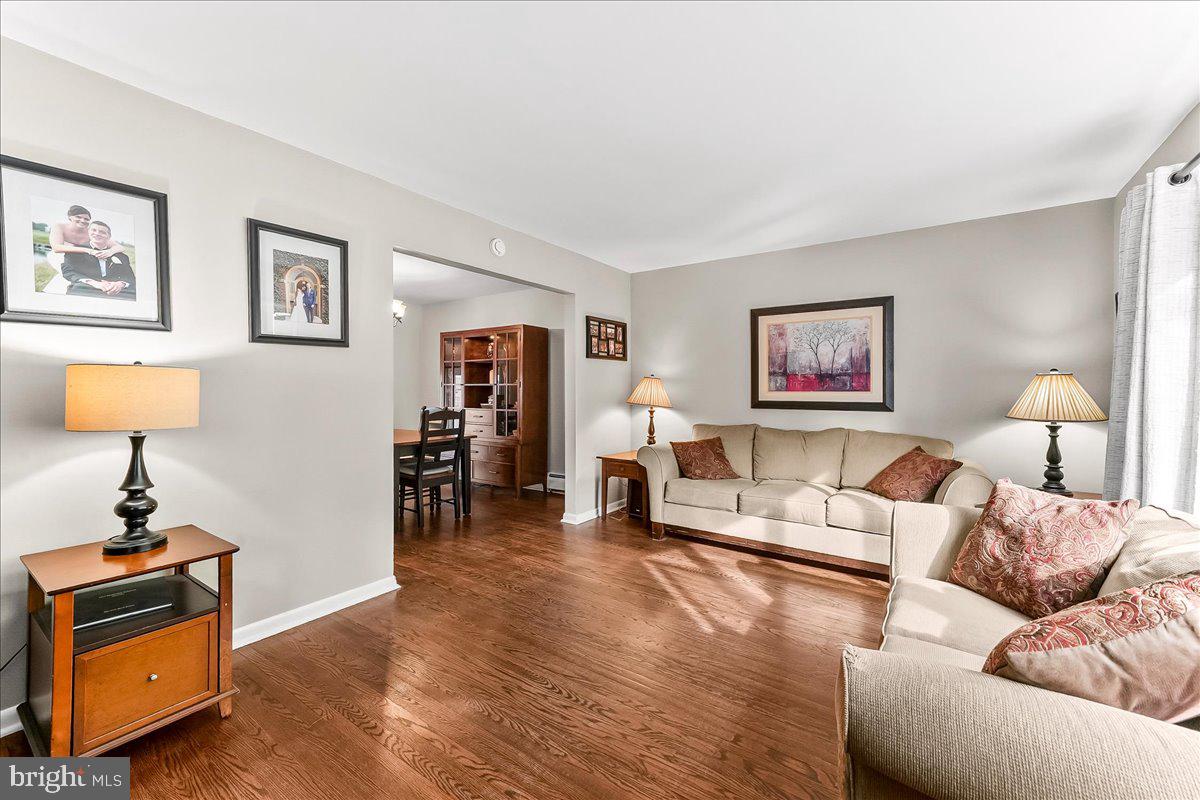 13 McCormick Avenue Ridley Park, PA 19078 - Photo 6 of 41 Living Room