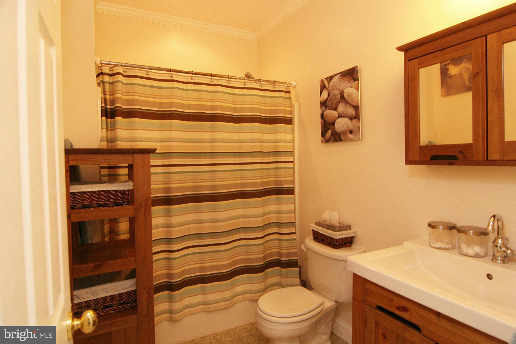 1104 Burke Road Middle River, MD 21220 - Photo 17 of 26 Bath