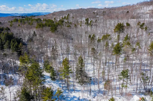 $135,000 | 5417 Fletcher Lane, Unit 5471, Quechee, VT 05059