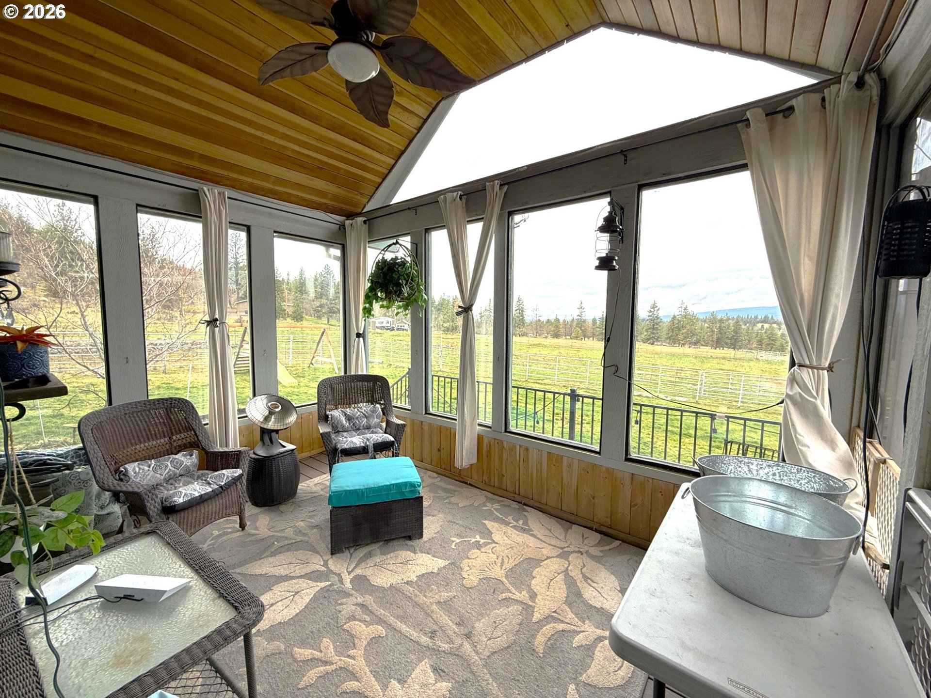 505 Woodland Road Goldendale, WA 98620 - Photo 43 of 48 Sun Room