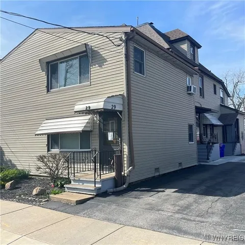 $1,100 | 29 Lake Avenue, Hamburg, NY 14219