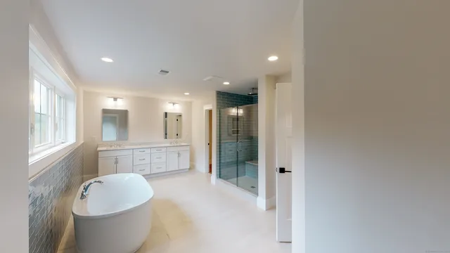 $1,170,000 | 16 Twin Valley Road, East Lyme, CT 06333