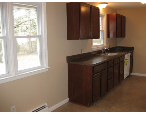 48 Tavistock Street Springfield, MA 01119 - Photo 2 of 10 Gallery Image 2