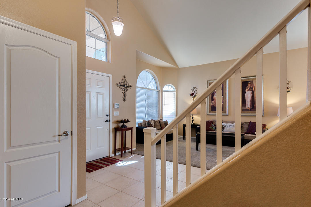3232 West Maldonado Road Phoenix, AZ 85041 - Photo 5 of 38 05-Maldonado