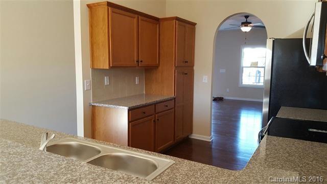 607 School House Lane, Unit 26 Fort Mill, SC 29708 - Photo 4 of 15 Gallery Image 4