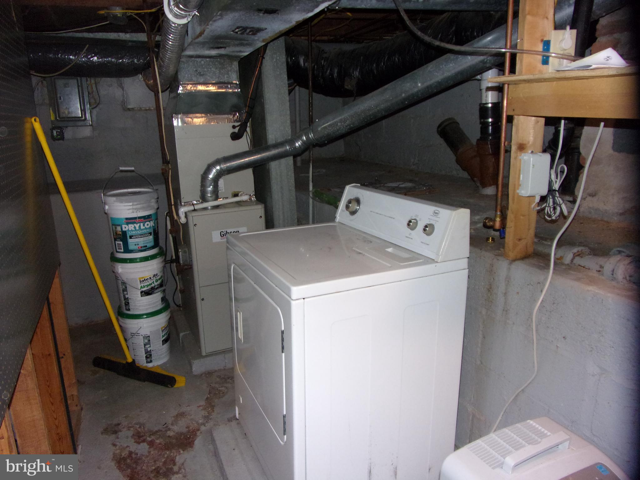 369 Nicholson Road Baltimore, MD 21221 - Photo 26 of 41 369 Nicholson Rd 21221 Additional Dryer Hook up