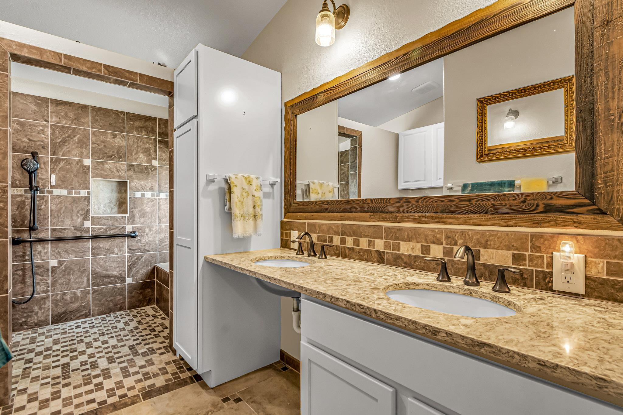 435 32 Road, Unit 834 Clifton, CO 81520 - Photo 9 of 25 Gallery Image 9