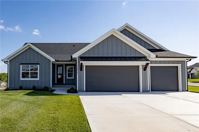 $679,900 | 12850 North Arbor Way, Platte City, MO 64079