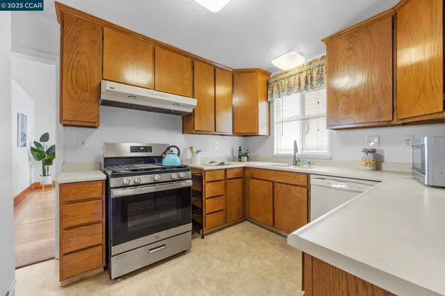 $1,700,000 | 960 Ordway Street, Albany, CA 94706