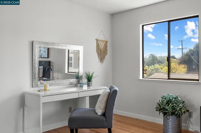 $1,700,000 | 960 Ordway Street, Albany, CA 94706