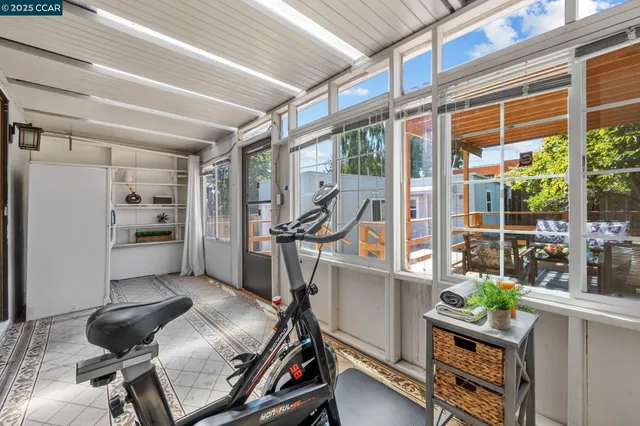 $1,700,000 | 960 Ordway Street, Albany, CA 94706