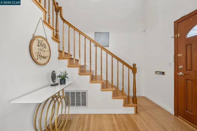 $1,700,000 | 960 Ordway Street, Albany, CA 94706