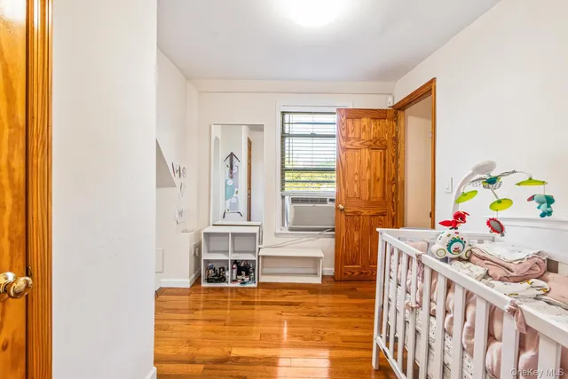 $1,150,000 | 44-06 Jessie Court | Little Neck