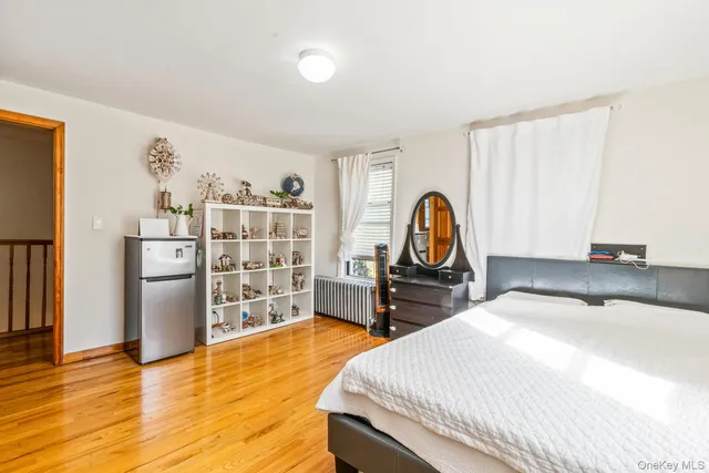 $1,150,000 | 44-06 Jessie Court | Little Neck