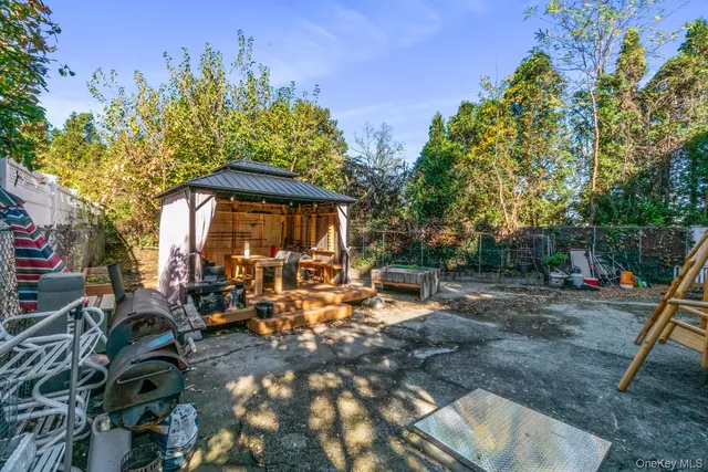 $1,150,000 | 44-06 Jessie Court | Little Neck