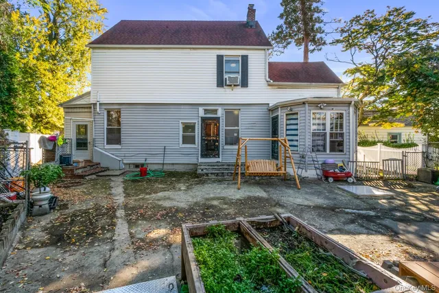 $1,150,000 | 44-06 Jessie Court | Little Neck