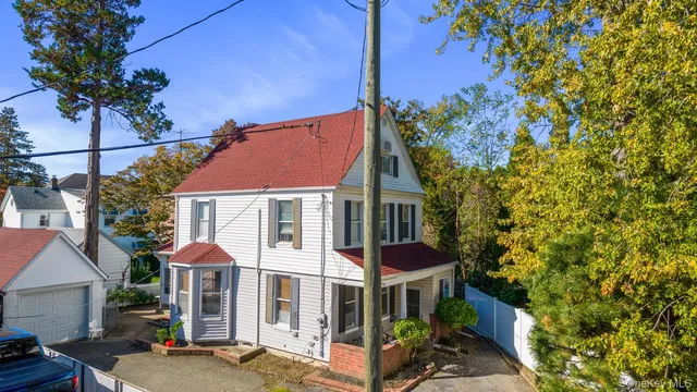 $1,150,000 | 44-06 Jessie Court | Little Neck