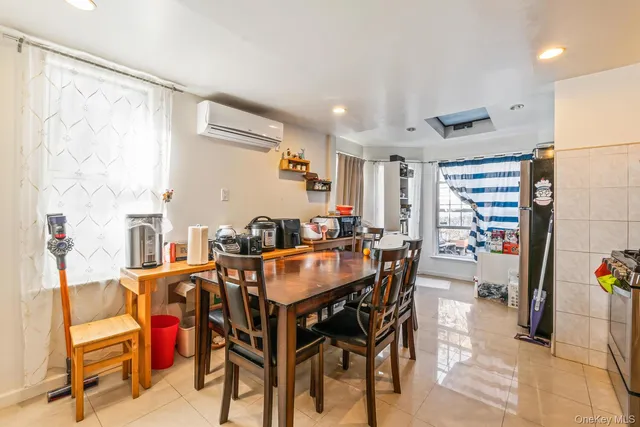 $1,150,000 | 44-06 Jessie Court | Little Neck