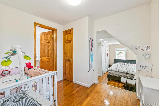 $1,150,000 | 44-06 Jessie Court | Little Neck